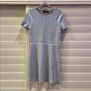 EUC Theory White/Gray Checkered Dress Size Large